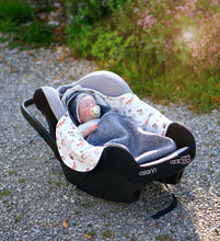 Lade das Bild in den Galerie-Viewer, Wollwalk Einschlagdecke "Jersey" - La Dresseria