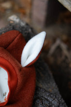 Lade das Bild in den Galerie-Viewer, Fuchsmütze | La Dresseria