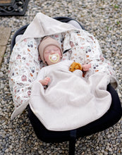 Lade das Bild in den Galerie-Viewer, Leichte Babydecke | La Dresseria