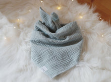 Lade das Bild in den Galerie-Viewer, Baby und Kinder Halstuch Knotentuch aus Musselin | La Dresseria